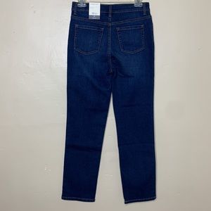 Style & Co Jeans ASTOR High Rise Straight Leg Medium Wash 5 Pocket Stretchy 6P